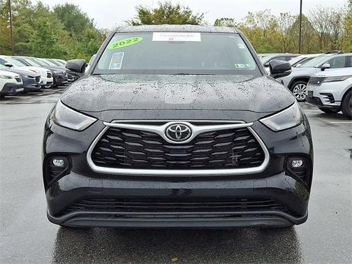 2022 Toyota Highlander LE