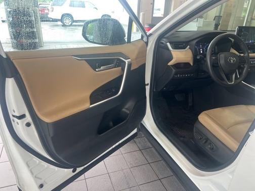 Wind Chill Pearl 2024 Toyota RAV4 Hybrid Limited