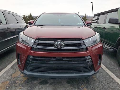2019 Toyota Highlander SE