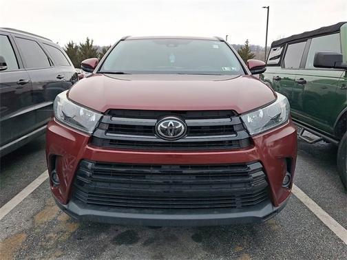 2019 Toyota Highlander SE