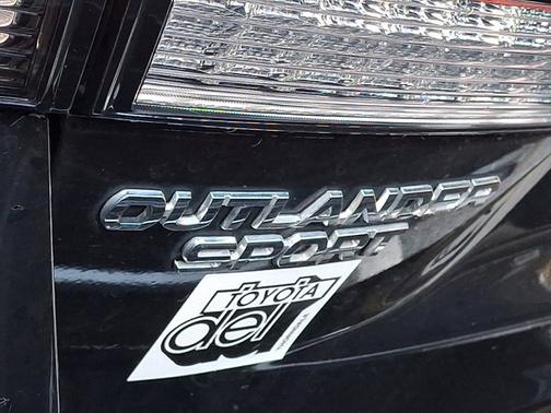 2021 Mitsubishi Outlander Sport LE