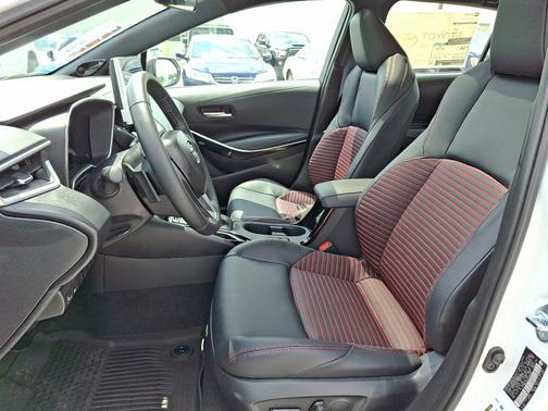 2025 Toyota Corolla XSE