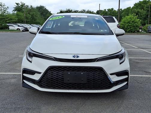 2024 Toyota Corolla Hybrid SE