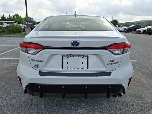2024 Toyota Corolla Hybrid SE