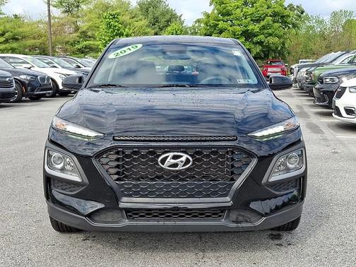 Ultra Black Pearl 2019 Hyundai KONA SE