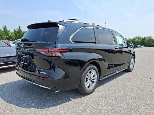 2025 Toyota Sienna Limited