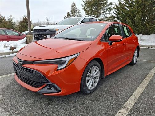 2025 Toyota Corolla Hatchback SE