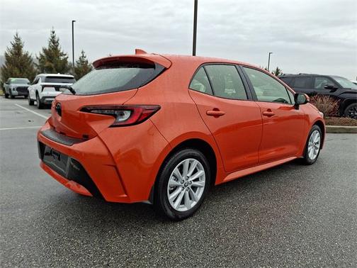 2025 Toyota Corolla Hatchback SE