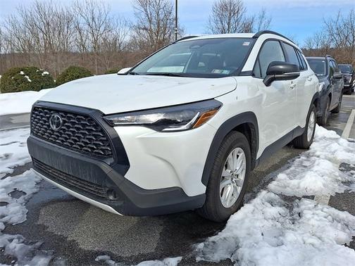 2025 Toyota Corolla Cross LE