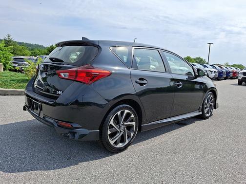 2017 Toyota Corolla iM Base