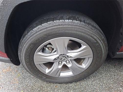 2025 Toyota RAV4 Hybrid LE