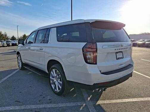 2023 Chevrolet Suburban High Country