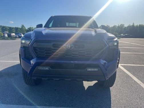 2025 Toyota Tacoma Base