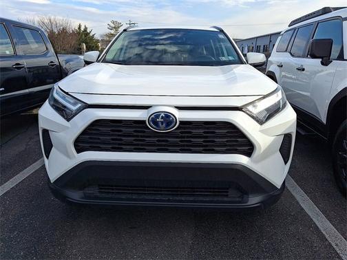 2024 Toyota RAV4 Hybrid XLE