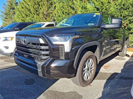 2022 Toyota Tundra SR5