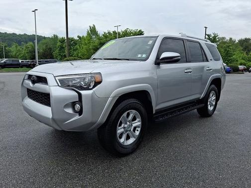 Classic Silver Metallic 2016 Toyota 4Runner SR5 Premium