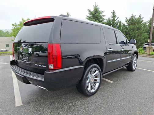 2013 Cadillac Escalade ESV Platinum Edition