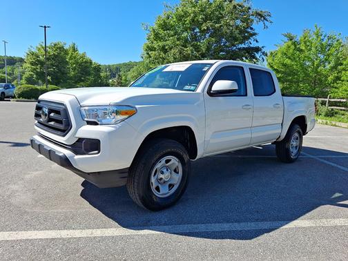 Ice Cap 2023 Toyota Tacoma SR
