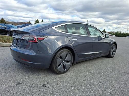 2019 Tesla Model 3 Standard Range