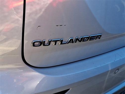 2022 Mitsubishi Outlander SEL