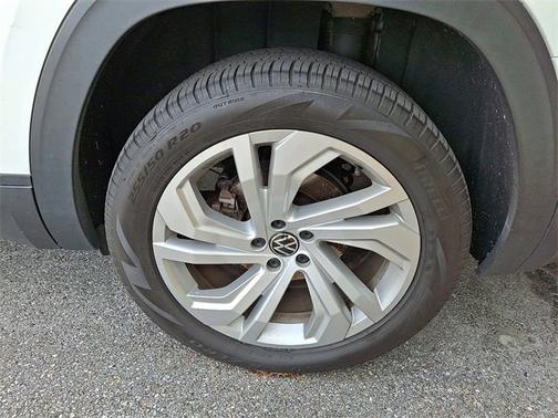 2021 Volkswagen Atlas 3.6L SE w/Technology