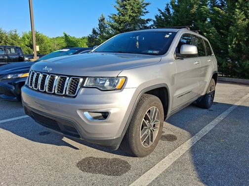 2019 Jeep Grand Cherokee Laredo E