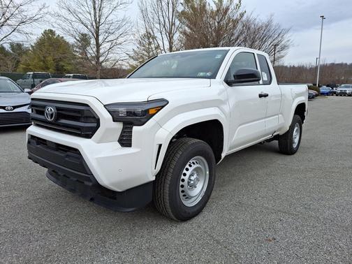 2025 Toyota Tacoma SR