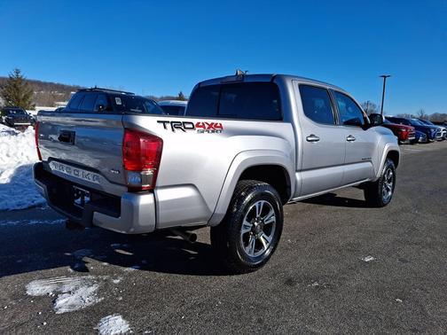 2017 Toyota Tacoma TRD Sport