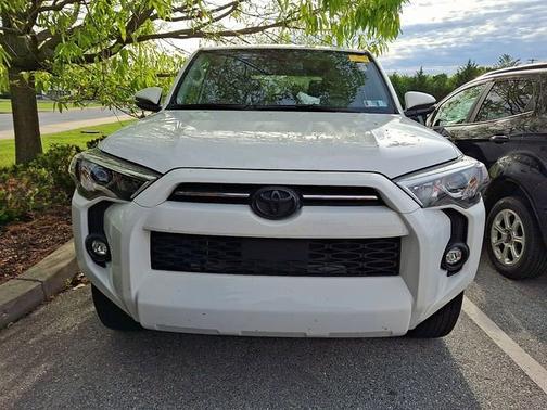Ice Cap 2023 Toyota 4Runner SR5 Premium