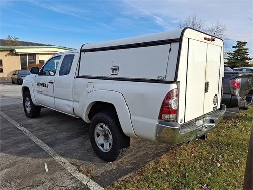 2015 Toyota Tacoma Base