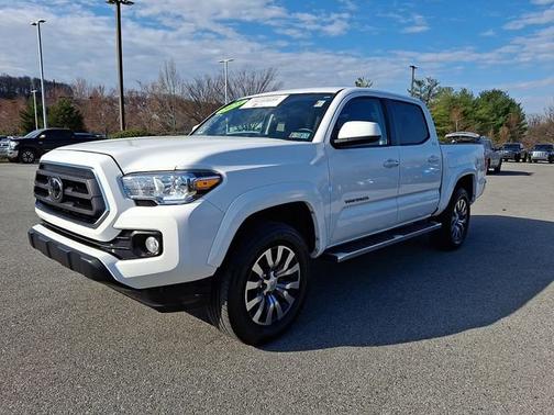 Ice Cap 2023 Toyota Tacoma SR5