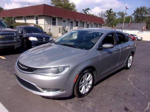 2015 Chrysler 200 Limited