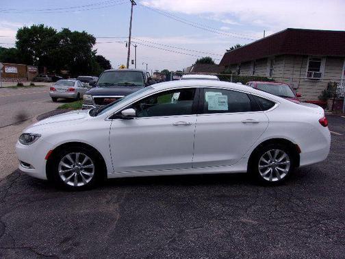 2015 Chrysler 200 C