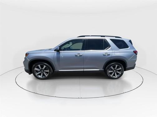 Lunar Silver Metallic 2025 Honda Pilot Touring 8-Passenger