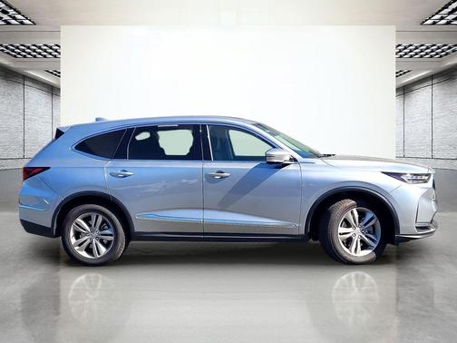 Lunar Silver Metallic 2025 Acura MDX Standard