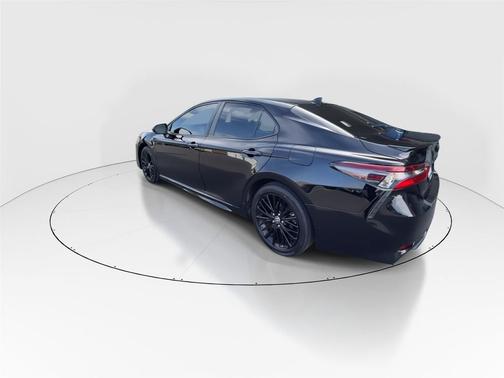 Midnight Black Metallic 2022 Toyota Camry SE