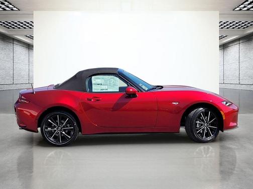Soul Red Crystal Metallic 2026 Mazda MX-5 Miata Grand Touring