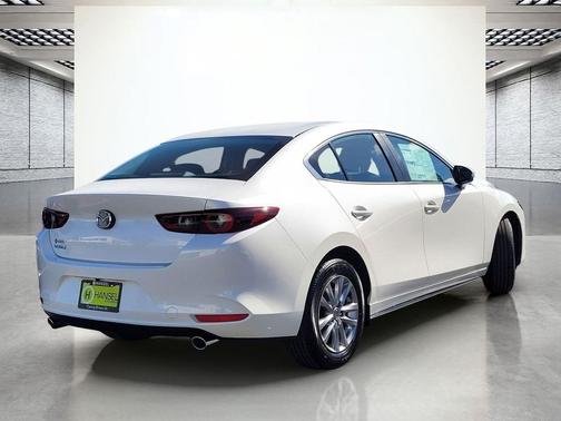 Snowflake White Pearl Mica 2026 Mazda Mazda3 FWD