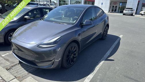 Midnight Silver Metallic 2023 Tesla Model Y Long Range Dual Motor All-Wheel Drive