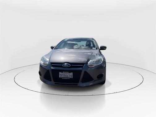 STERLING GRAY METALLIC 2014 Ford Focus SE