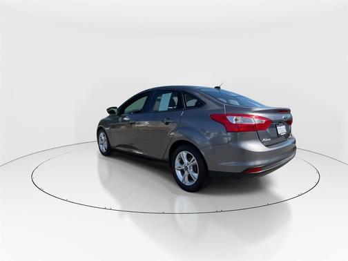 STERLING GRAY METALLIC 2014 Ford Focus SE