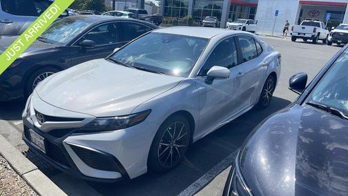 Ice Edge 2024 Toyota Camry SE