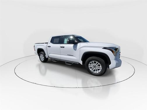 White 2022 Toyota Tundra SR5