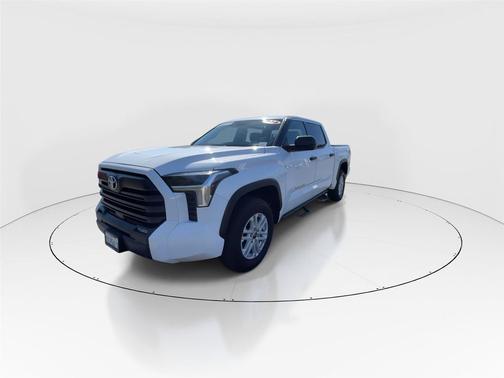 White 2022 Toyota Tundra SR5