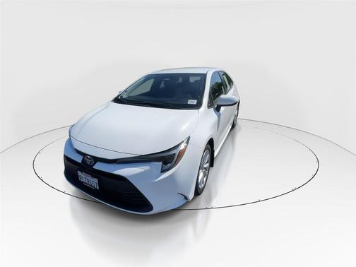 Ice Cap 2024 Toyota Corolla Hybrid LE