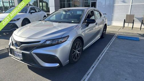 Celestial Silver Metallic 2023 Toyota Camry SE