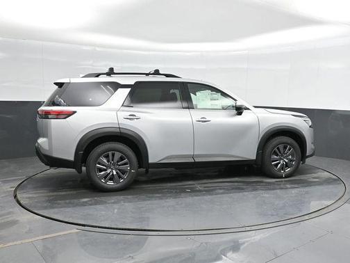 2025 Nissan Pathfinder SV FWD