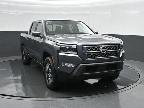 2024 Nissan Frontier SL