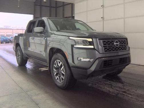 2024 Nissan Frontier SL