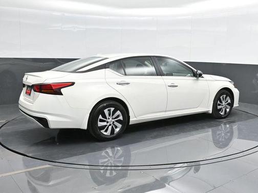 2025 Nissan Altima S FWD